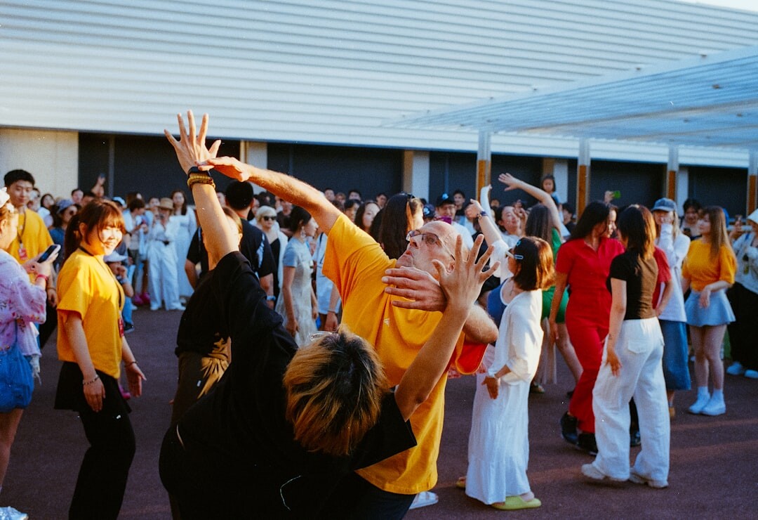 seniors dancing at event